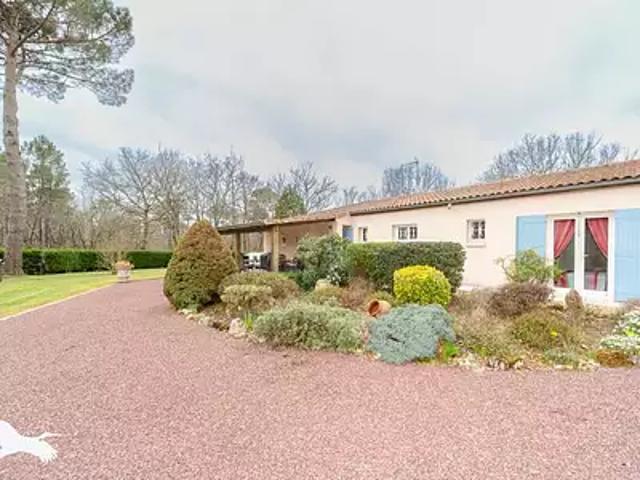 Montendre 17130 Achat / Vente maison 7 pièces t7 parking