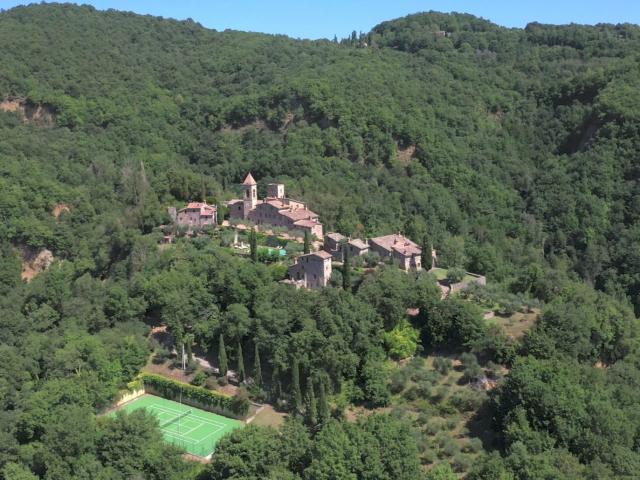 Monteg Migiano Hamlet 262m² Umbertide