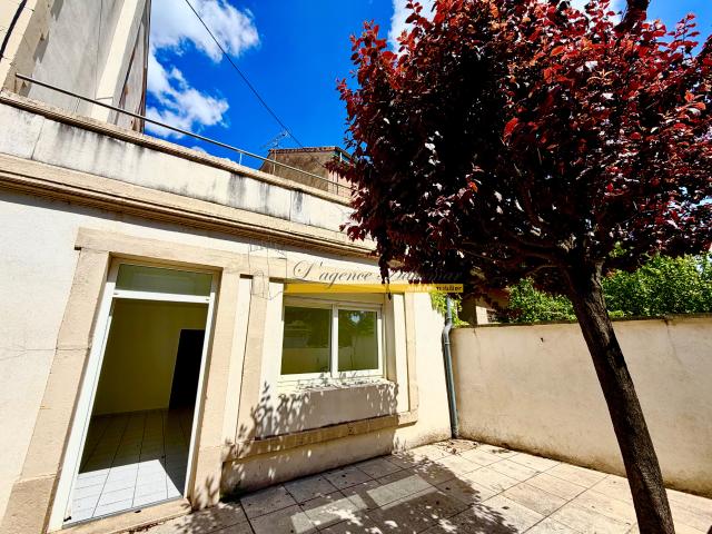 MONTÉLIMAR Maison T2 atypique avec cour et terrasse 53 m2
