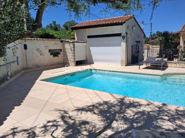 MONTELIMAR LES ROBINETTES Maison de plain pied 124 m2