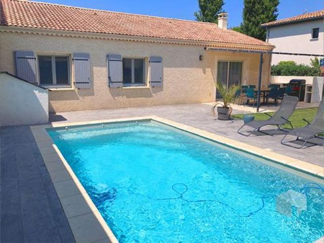 Montélimar sud, Maison de plain pied avec piscine
