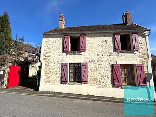 Montereau Fault Yonne 77130 Achat / Vente maison 4 pièces t4 au dernier étage terrasse