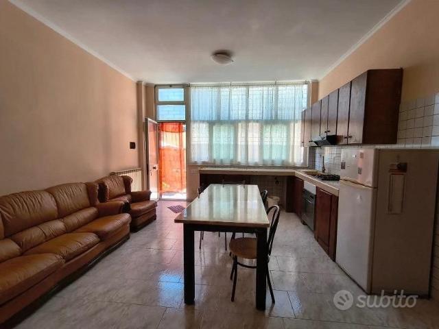 MONTEROTONDO TRILOCALE ARREDATO LUMiNOSO