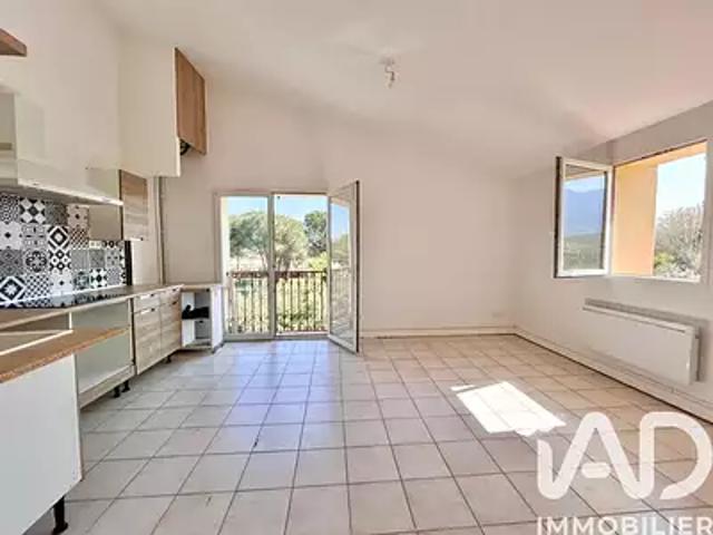 Montesquieu des Albères 66740 Achat / Vente appartement 2 pièces t2 au dernier étage parking