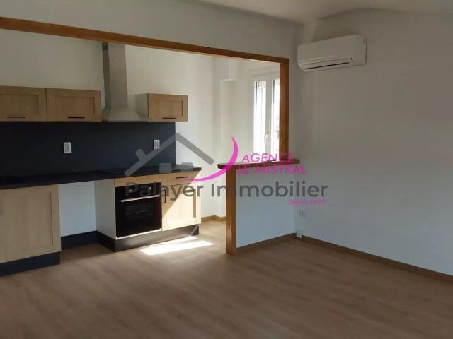 MONTEUX JOLI APPARTEMENT T2 ENTIEREMENT RENOVE