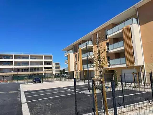 Monteux 84170 Location appartement 3 pièces t3 terrasse