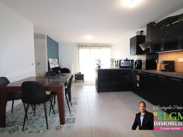 MONTEUX 84 Très bel appartement lumineux T4 de 75 m² avec vue sur le Ventoux