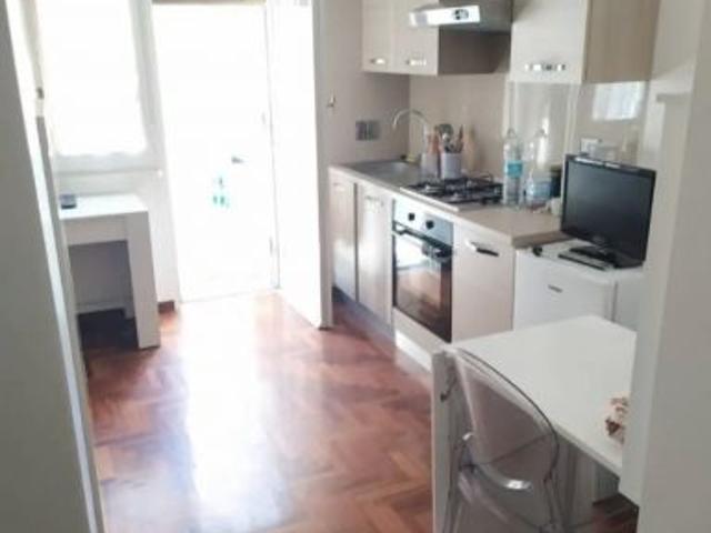 MONTEVERDE MONOLOCALE ARREDATO CON BALCONE