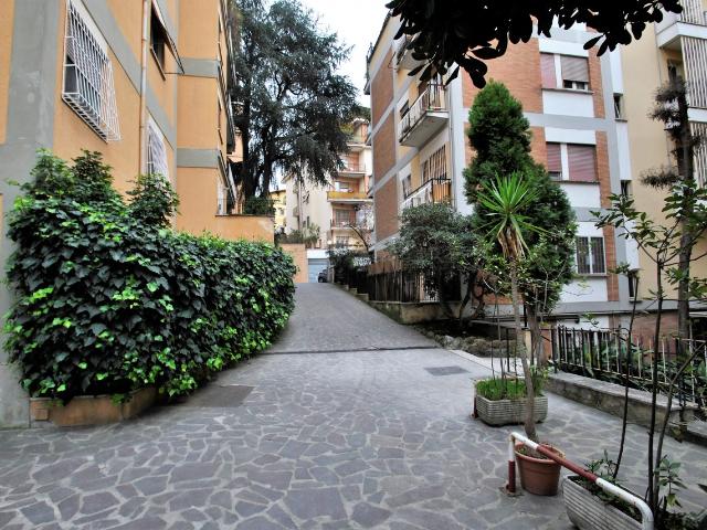 MONTEVERDE VECCHIO ELEGANTE APPARTAMENTO CON GIARDINO