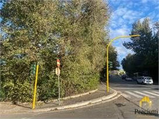 MONTEVERDE VIA SILVESTRI TERRENO RENT TO BY
