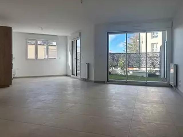 Montévrain 77144 Achat / Vente appartement 4 pièces t4 au dernier étage