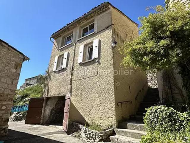 Montfort 04600 Achat / Vente maison 2 pièces t2 terrasse cave