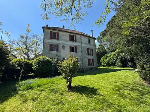 Montfort l'Amaury 78490 Achat / Vente maison 10 pièces t10 au dernier étage