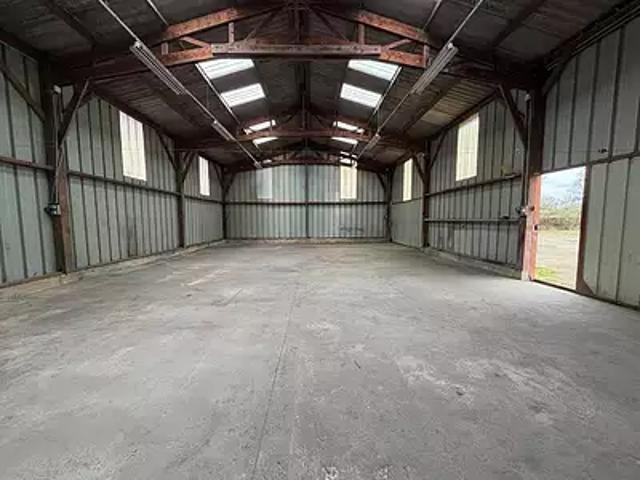 Montfort sur Meu 35160 Location divers