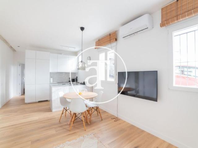Monthly rental apartment with 2 bedrooms and 1 bathroom in the neighborhood of Latina
