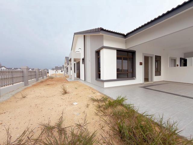 Monthly RM1300 Full Loan Freehold Single Storey 22x70sqft Jasin Mydin