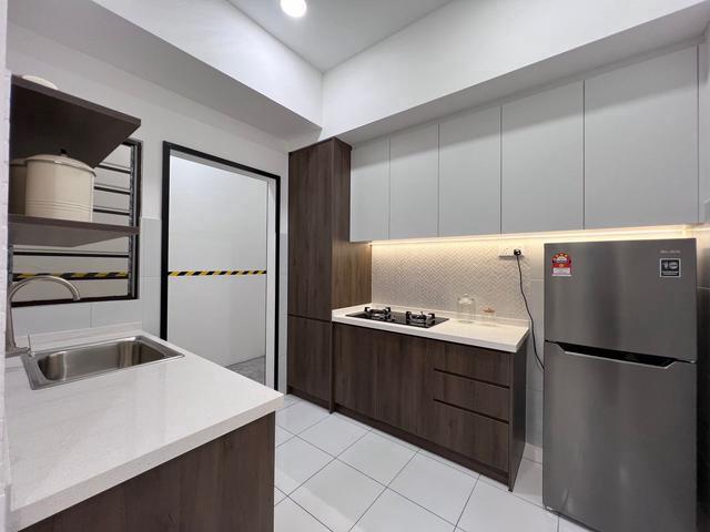 Monthly RM900 3 ROOM Full Loan Freehold Condo Klebang Family Store
