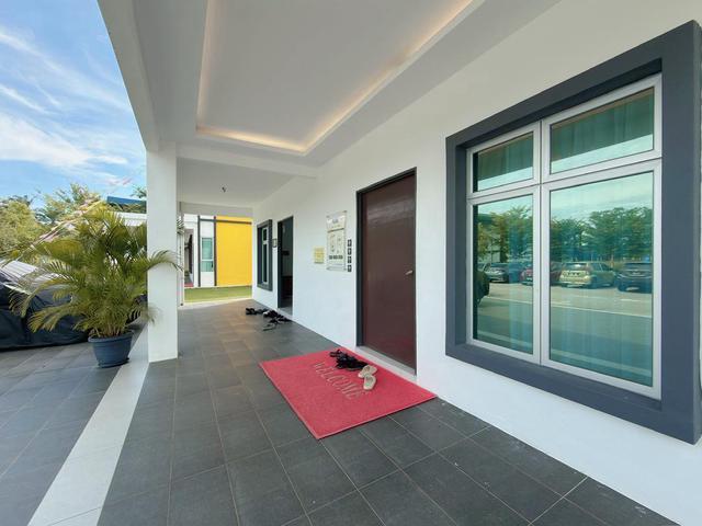 Monthly RM 1100 Freehold Bumi Lot Unit Full Loan 2 Storey Jasin Toll