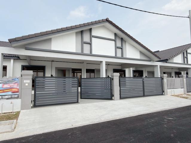 Monthly RM 1300 Full Loan Freehold Gated Guard 1 Storey Jasin Mydin
