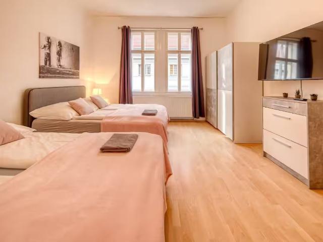 Monthly stays I Shopping I 2 min to U1 Keplerplatz, Vienna Amsterdam Apartments for Rent