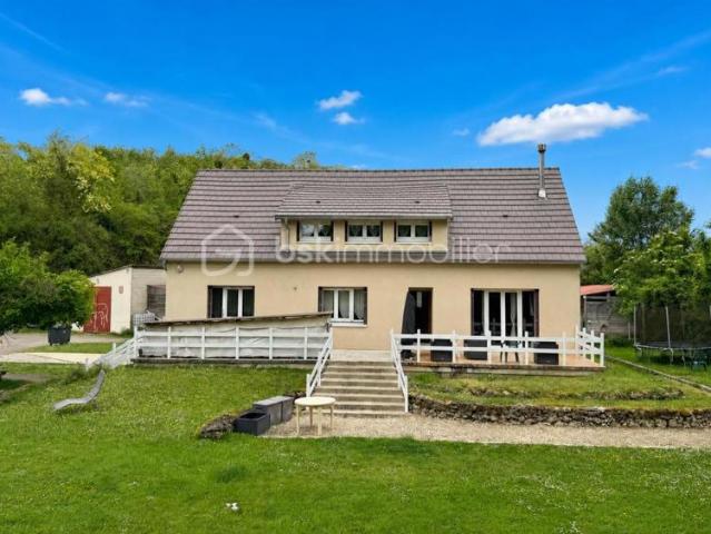 MONTHYON – PROPRIÉTÉ SUR PRÈS DE 8 000 m² DE TERRAIN AVEC FORT POTENTIEL D’INVESTISSEMENT
