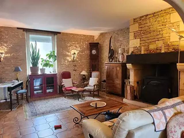 Montignac 24290 Achat / Vente maison 7 pièces t7 jardin terrasse