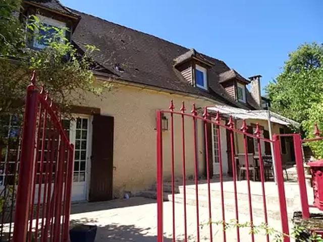 Montignac 24290 Achat / Vente maison 7 pièces t7 piscine jardin