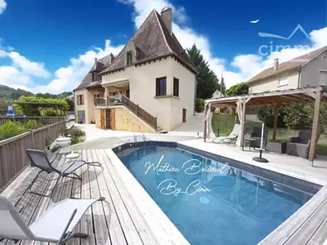 Montignac 24290 Achat / Vente maison 8 pièces t8 piscine