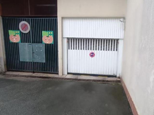 Montigny le Bretonneux Vente Parking / Garage 78