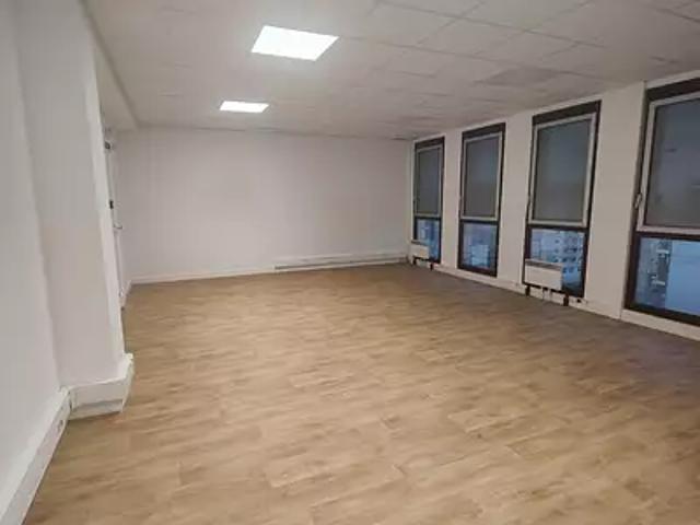 Montigny le Bretonneux 78180 Location divers