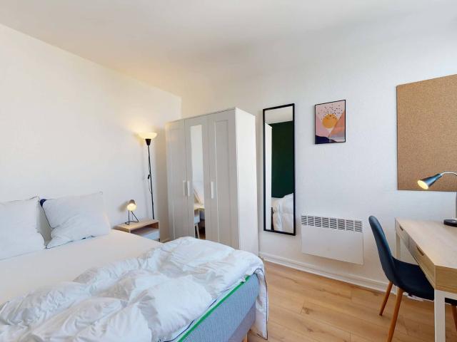 Montigny Romarins Private Room 1