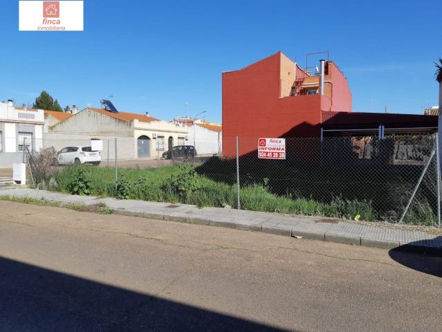 MONTIJO, SOLAR DE ESQUINA, ZONA EL VALLE