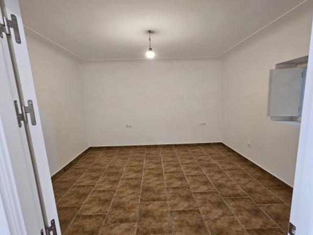 MONTIJO ZONA CENTRO, VENTA VIVIENDA PLANTA BAJA, COMPLETAMENTE REFORMADA, AMPLIA, LUMINOSA, PATIO AM