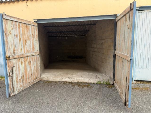 Montivilliers Location Parking / Garage 76