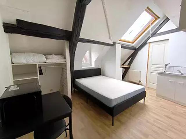 Montivilliers 76290 Location appartement 1 pièce t1 au dernier étage jardin