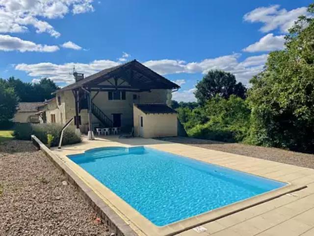 Montjean 16240 Achat / Vente maison