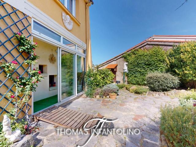 MONTLEGUN 3 FACES 4 CHAMBRES + ANNEXE PISCINE CLIMATISATION