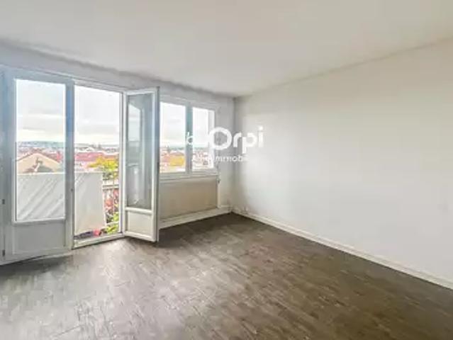 Montluçon 03100 Achat / Vente appartement 3 pièces t3 cave balcon
