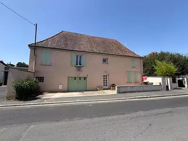 Montluçon 03100 Achat / Vente maison 4 pièces t4 au dernier étage terrasse