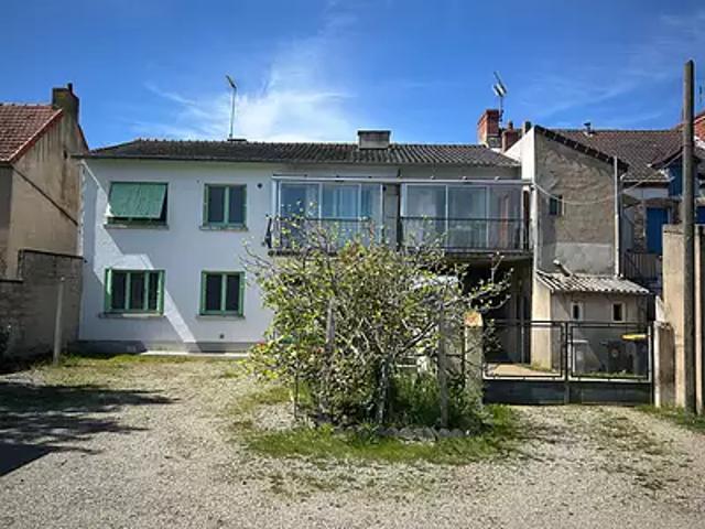 Montluçon 03100 Achat / Vente maison 7 pièces t7 au dernier étage