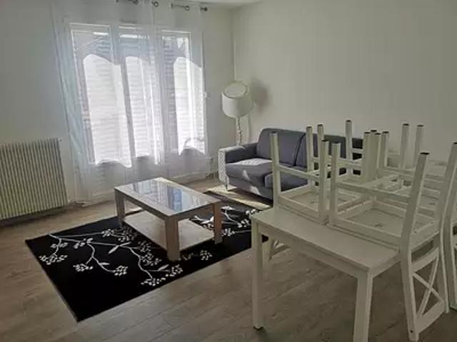 Montluçon 03100 Location appartement 2 pièces t2 au dernier étage