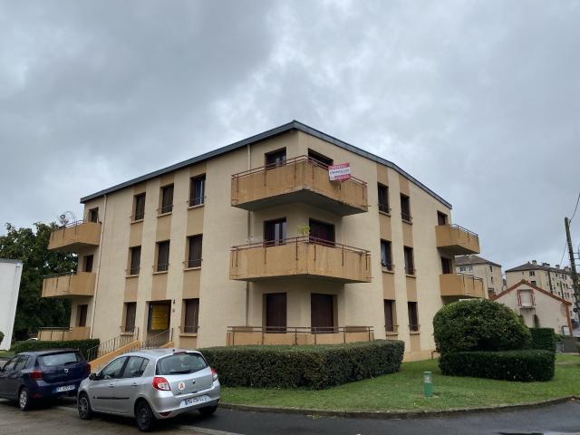 MONTLUCON bel appartement avec terrasse et parking actuellement loué