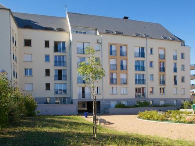 MONTLUCON RESIDENCE POIS BLANCS A3013159010007