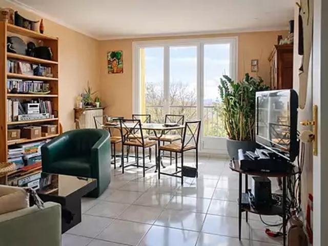 Montmorency 95160 Achat / Vente appartement 4 pièces t4 au dernier étage cave