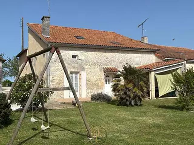 Montmoreau 16190 Achat / Vente maison 7 pièces t7