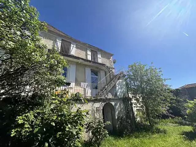 Montmoreau 16190 Achat / Vente maison 7 pièces t7