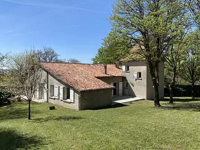 Montmoreau 16190 Achat / Vente maison 7 pièces t7