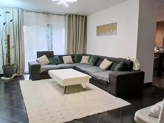 Montmagny 95360 Achat / Vente maison 9 pièces t9 au dernier étage terrasse
