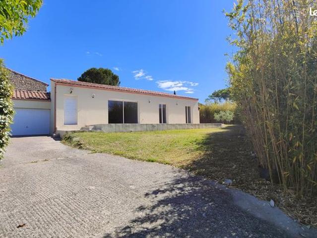 Montmirat Maison T5 plain pied 130 m2 Terrain 900m2 4 chambres