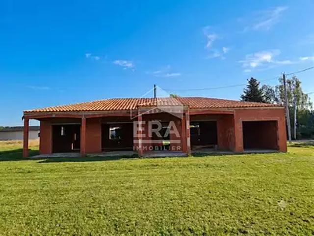 Montpon Ménestérol 24700 Achat / Vente maison 1 pièce t1 au dernier étage